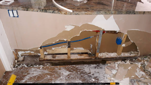 Best Flood restoration services  in Montrose Ghent, OH